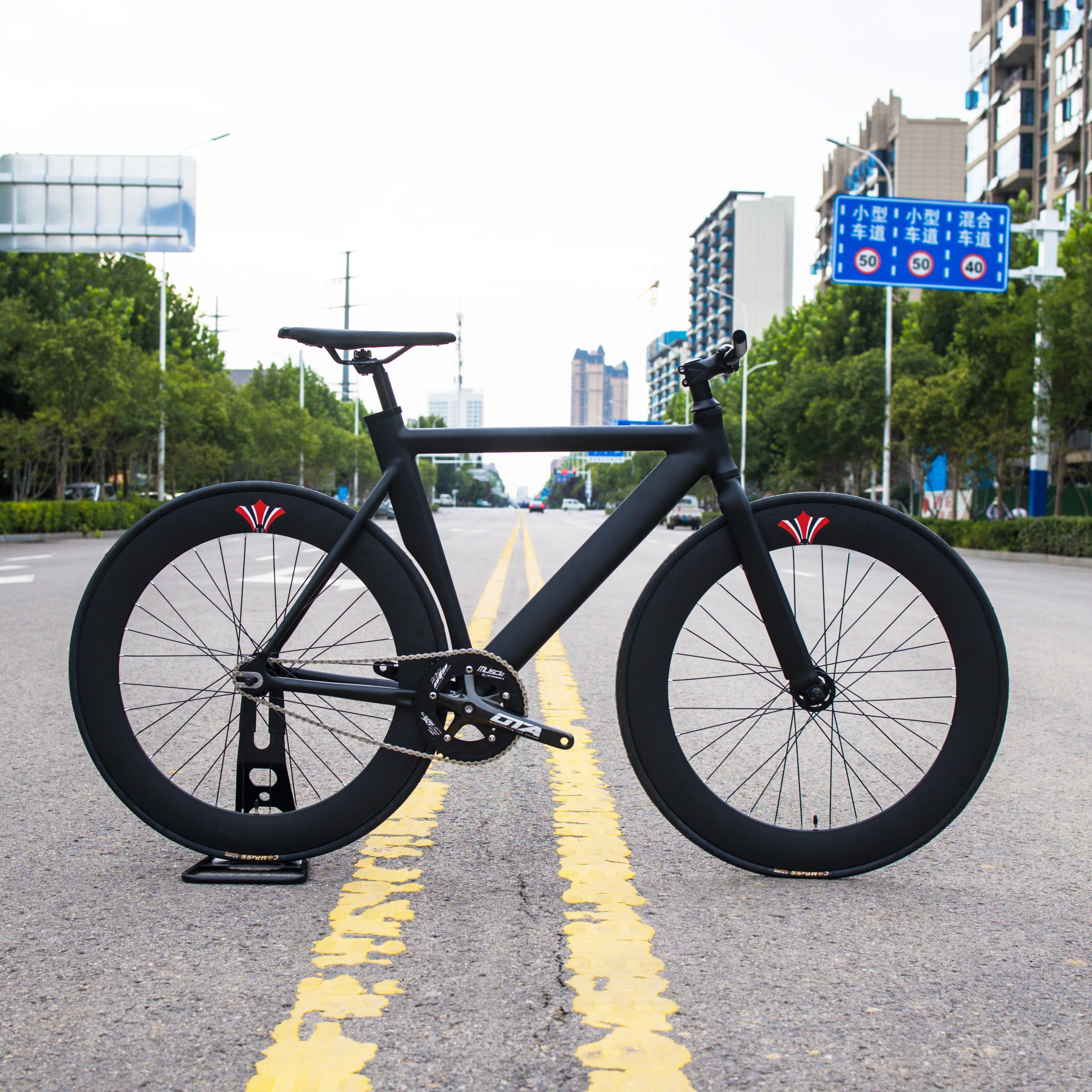 TRACK BIKE