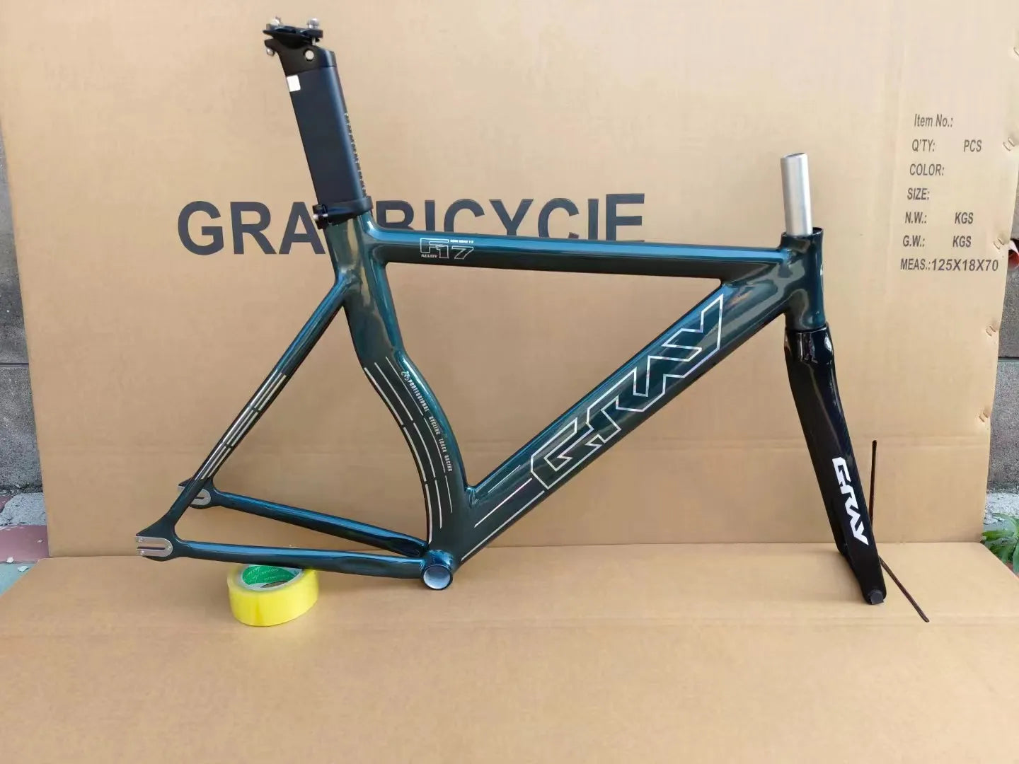 GRAY F17 BICYCLE