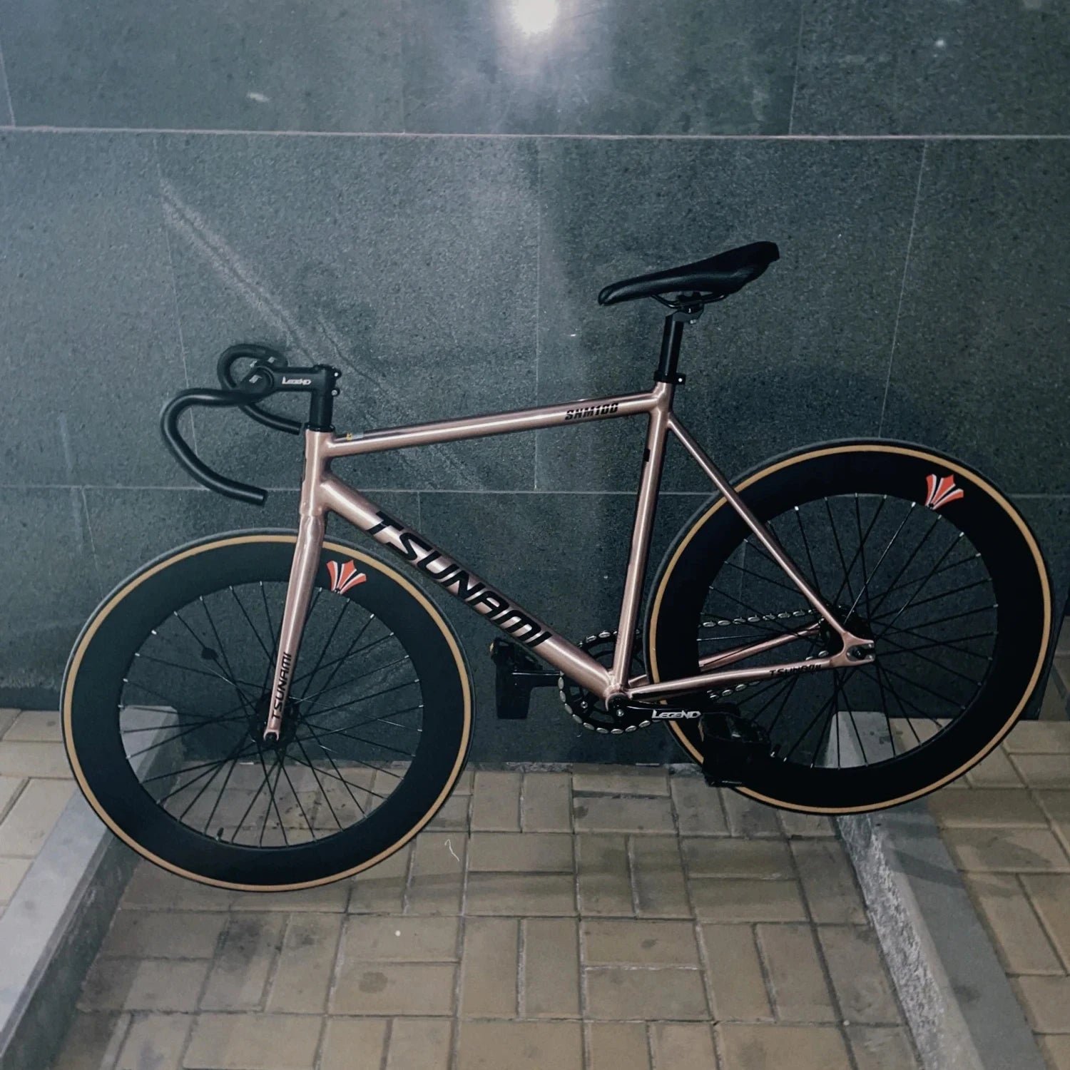 TSUNAMI SNM100 BICYCLE