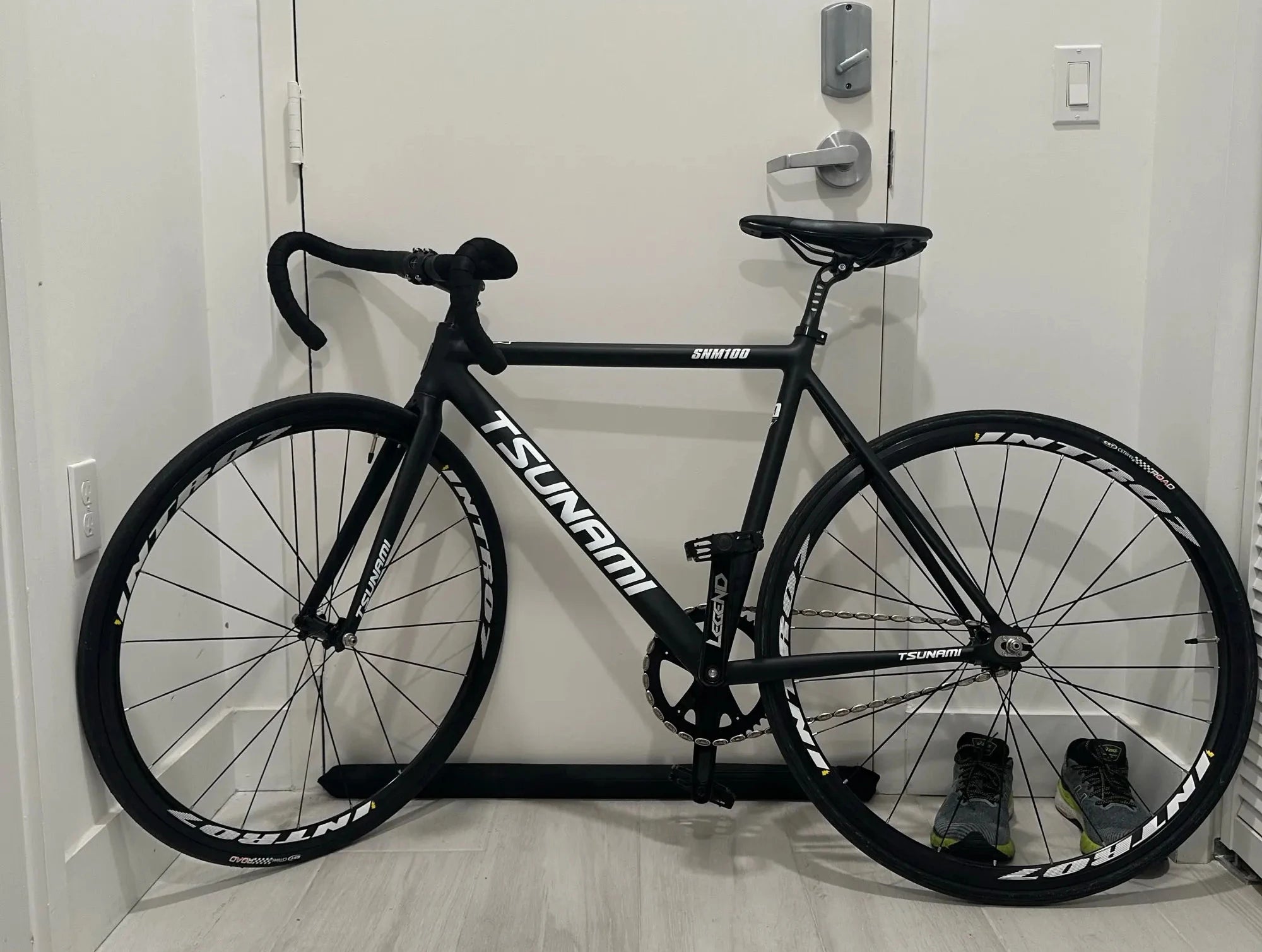 TSUNAMI SNM100 BICYCLE